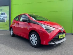 Rot Gebraucht 2021 Toyota Aygo Kleinwagen | 9.950 € (Guter Preis)