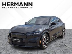 Grau Gebraucht 2022 Ford Mustang Mach-E Extended Range SUV | 39.891 € (Fairer Preis)