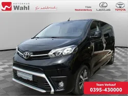 Graphitschwarz Gebraucht 2023 Toyota Proace Verso Team Kombi | 39.600 € (Guter Preis)