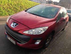 Rot Gebraucht 2009 Peugeot 308 Tendance Kleinwagen | 1.788 € (Fairer Preis)