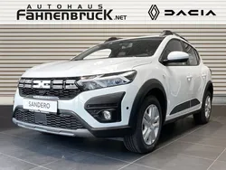 Arktisweiß Gebraucht 2024 Dacia Sandero Expression Kleinwagen | 17.750 € (Fairer Preis)