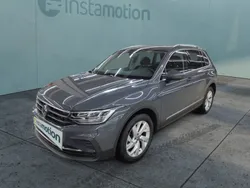 Grau Gebraucht 2024 VW Tiguan Move SUV | 28.490 € (Guter Preis)