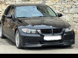 Schwarz Gebraucht 2007 BMW 318 Limousine | 3.800 € (Fairer Preis)