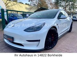Weiß Gebraucht 2022 Tesla Model 3 Performance Limousine | 32.990 € (Etwas zu teuer)