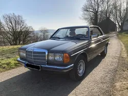 Grau Gebraucht 1980 Mercedes 230 Coupé | 12.900 €