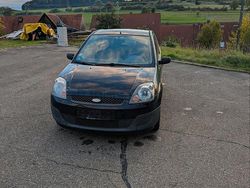 Blau Gebraucht 2006 Ford Fiesta Kleinwagen | 1.600 €