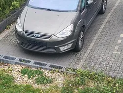 Braun Gebraucht 2011 Ford Galaxy Van / Kleinbus | 2.700 €