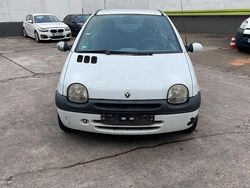 Weiß Gebraucht 2000 Renault Twingo Kleinwagen | 1.000 € (Fairer Preis)