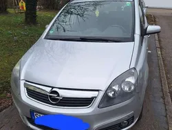 Silber Gebraucht 2005 Opel Zafira Van / Kleinbus | 2.200 € (Fairer Preis)