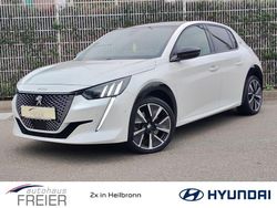 Weiß Gebraucht 2021 Peugeot e-208 GT Kleinwagen | 16.290 € (Fairer Preis)