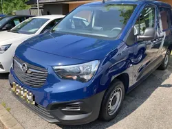 Blau Gebraucht 2020 Opel Combo Selection Van / Kleinbus | 11.990 € (Fairer Preis)