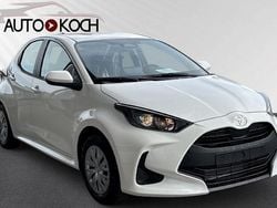 Weiß Gebraucht 2025 Toyota Yaris Hybrid Business Edition Limousine | 22.190 € (Superpreis)