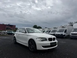 Weiß Gebraucht 2012 BMW 116 Advantage Kleinwagen | 4.490 € (Fairer Preis)