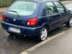 Blau Gebraucht 1999 Ford Fiesta Ghia Kleinwagen | 999 € (Guter Preis)
