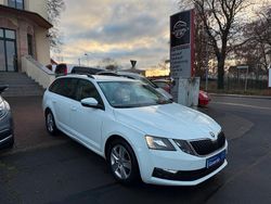 Weiß Gebraucht 2018 Skoda Octavia Kombi | 9.999 € (Guter Preis)