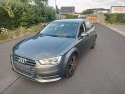 Grau Gebraucht 2014 Audi A3 Sportback Ambition Limousine | 12.999 € (Fairer Preis)
