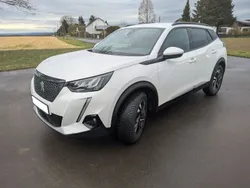 Weiß Gebraucht 2021 Peugeot 2008 Allure SUV | 17.400 € (Fairer Preis)