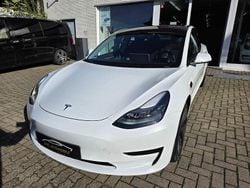 Weiß Gebraucht 2021 Tesla Model 3 Standard Range Plus Limousine | 23.599 € (Guter Preis)