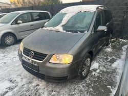 Grau Gebraucht 2006 VW Touran Conceptline Van / Kleinbus | 899 € (Superpreis)