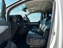 Weiß Gebraucht 2020 Opel Zafira Life Selection Van | 10.490 € (Teuer)