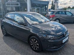 Grau Gebraucht 2021 VW Polo Active Limousine | 15.400 € (Fairer Preis)