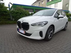 Alpinweiss iii Gebraucht 2024 BMW 216 Van / Kleinbus | 24.900 € (Guter Preis)