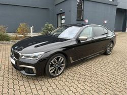 Schwarz Gebraucht 2017 BMW M760 M Sport Limousine | 69.900 € (Teuer)