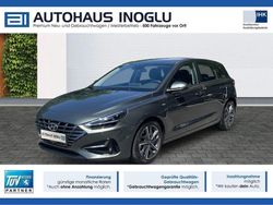 Grau amazon grey metallic (metallic) Gebraucht 2024 Hyundai i30 Limousine | 17.940 € (Guter Preis)