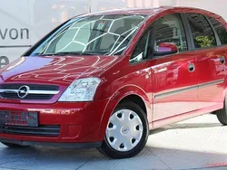 Rot Gebraucht 2004 Opel Meriva Van / Kleinbus | 3.250 € (Etwas zu teuer)