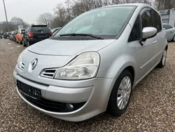 Grau Gebraucht 2008 Renault Grand Modus Dynamique Van / Kleinbus | 2.950 € (Etwas zu teuer)