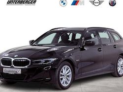 Schwarz ii Gebraucht 2022 BMW 320e Shadowline Kombi | 26.890 € (Superpreis)