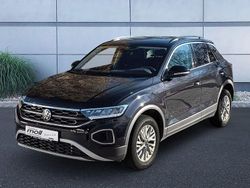Deep black perleffekt Gebraucht 2024 VW T-Roc Life SUV | 28.490 € (Fairer Preis)