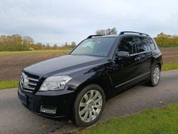 Schwarz Gebraucht 2011 Mercedes GLK300 SUV | 12.800 €