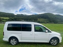 Weiß Gebraucht 2018 VW Caddy Maxi Comfortline Van / Kleinbus | 17.250 € (Etwas zu teuer)