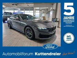 Carbonized gray/asher gray Neu 2025 Ford Mustang Fastback Coupé | 65.300 € (Superpreis)