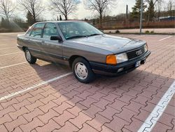 Grau Gebraucht 1988 Audi 100 Limousine | 5.100 €