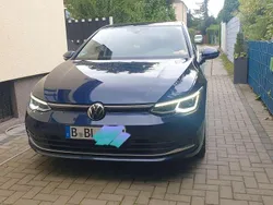 Blau Gebraucht 2022 VW Golf VIII Style Limousine | 22.500 € (Superpreis)