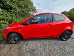 Rot Gebraucht 2009 Mazda 2 Inclusive Limousine | 3.700 € (Fairer Preis)