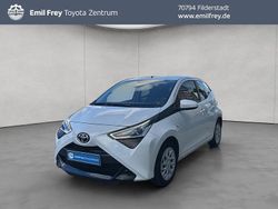 Pianosaweiß Gebraucht 2020 Toyota Aygo X-play Kleinwagen | 8.430 € (Fairer Preis)