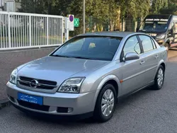 Silber metallik Gebraucht 2003 Opel Vectra Limousine | 2.900 € (Fairer Preis)
