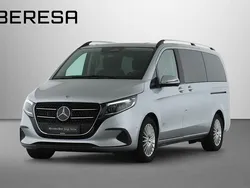 Hightechsilber Gebraucht 2024 Mercedes V250 Style Van / Kleinbus | 62.980 € (Etwas zu teuer)