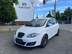 Weiß Gebraucht 2011 Seat Altea Reference Van / Kleinbus | 6.990 € (Teuer)