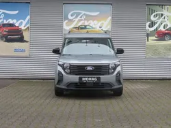 Silber Gebraucht 2024 Ford Tourneo Courier Titanium Van / Kleinbus | 27.990 € (Fairer Preis)