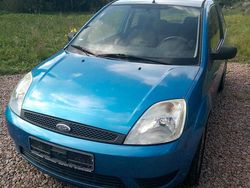 Blau Gebraucht 2005 Ford Fiesta Kleinwagen | 1.300 € (Guter Preis)