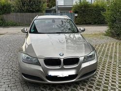 Gold Gebraucht 2010 BMW 316 Lifestyle Kombi | 6.100 € (Etwas zu teuer)