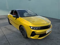 Gelb Gebraucht 2022 Opel Astra GS Line Limousine | 21.300 € (Etwas zu teuer)