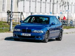 Blau Gebraucht 2000 BMW M5 Performance Limousine | 42.000 €