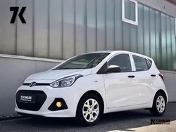 Weiß Gebraucht 2015 Hyundai i10 Classic Kleinwagen | 7.399 € (Fairer Preis)