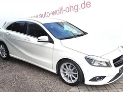 Weiß Gebraucht 2014 Mercedes A180 Style Limousine | 14.800 € (Fairer Preis)