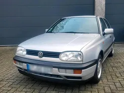 Silber Gebraucht 1995 VW Golf III Limousine | 2.975 €